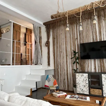 アパート Atalantar