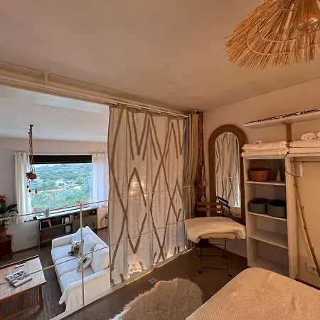 アパート Atalantar