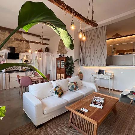 Atalantar Apartment