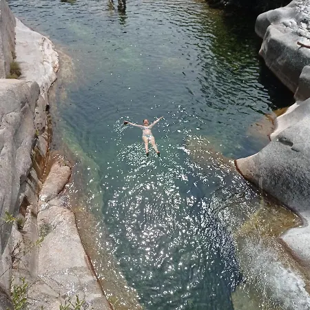 アパート Atalantar